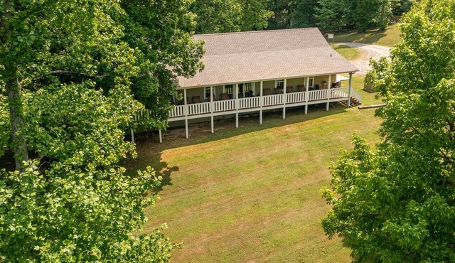 Hilltop Home on 12 Acres | Family & Dog Friendly | Near Franklin & Nashville