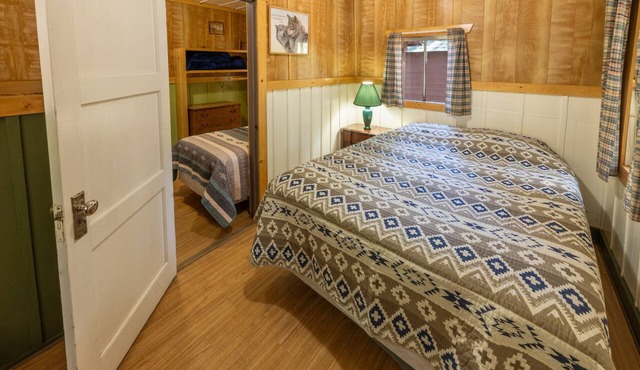 Historic Cedar Cabin at Camp Layman | Feather River Retreat in Blairsden-Graeagle