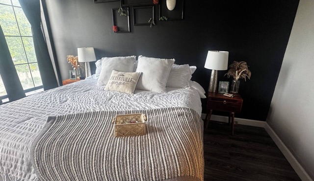 Historic Downtown Loft in Cartersville