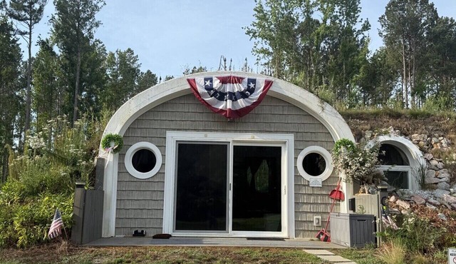 Hobbit style Earth Home- unit c