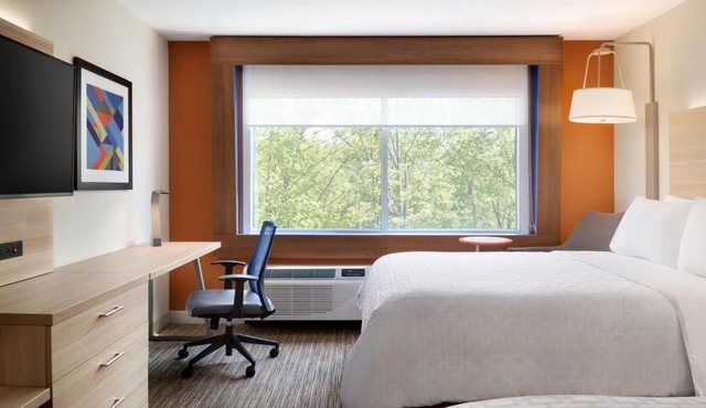 Holiday Inn Express & Suites - Bardstown by IHG