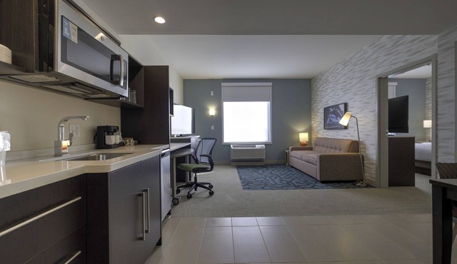 Home2 Suites By Hilton Allentown Bethlehem Airport in Bethlehem