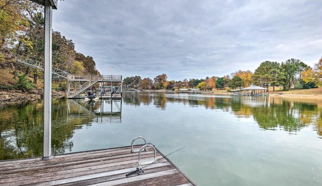 Hot Tub + Dock! Spacious Lakefront Retreat