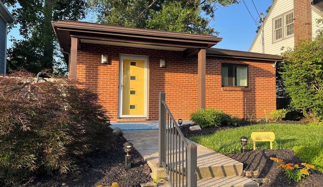 Hyde Park "Rail Trail" Entire House in Cincinnati
