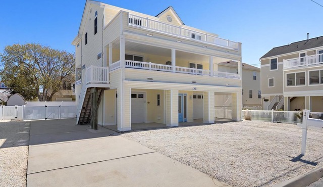 Immaculate 4 bed/2.5 bath home in the heart of Ship Bottom in Ship Bottom