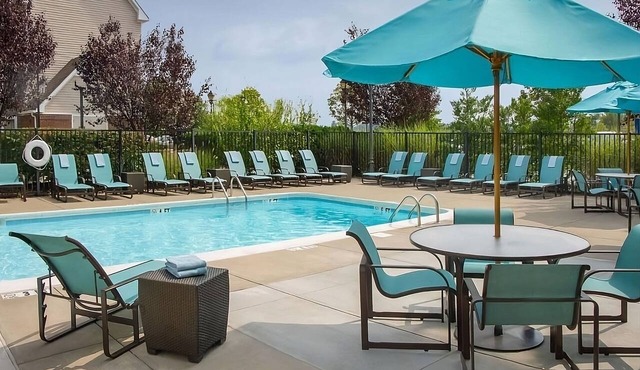 Indulge in Home-Like Comfort! Pet-Friendly, Close to East End Historic District