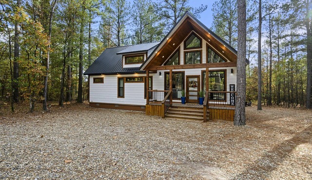Intimate Encounter | Shower For 2 Private Hot Tub! in Broken Bow