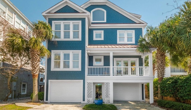 Jimmy's Hideaway #131 Sound Front, Private Dock, Hot Tub, Pet-Friendly!