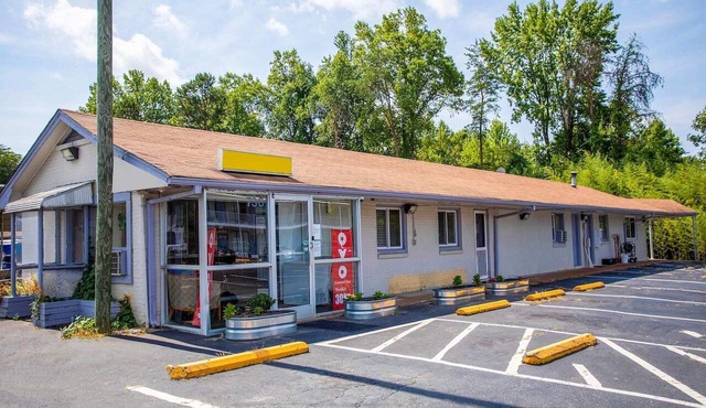 Kernersville NC|King Bed