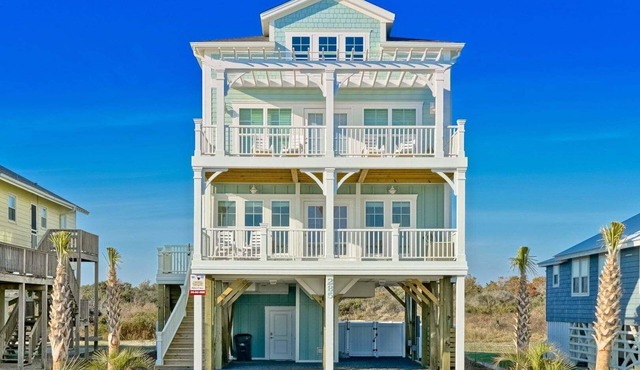 Knot A Care: Oceanfront 4BR, 4BA beauty in Holden Beach, perfect for 12 guests.