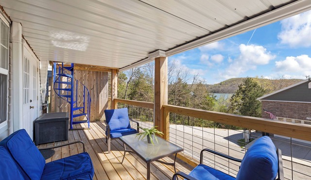 Lake View Access, 3 Decks, King Bed, Fire Pit, Dogwood Canyon