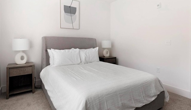 Landing | Amazing 1BD, Clubhouse, Gym