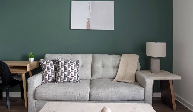 Landing | Beautiful 1BD, Gym, Clubhouse
