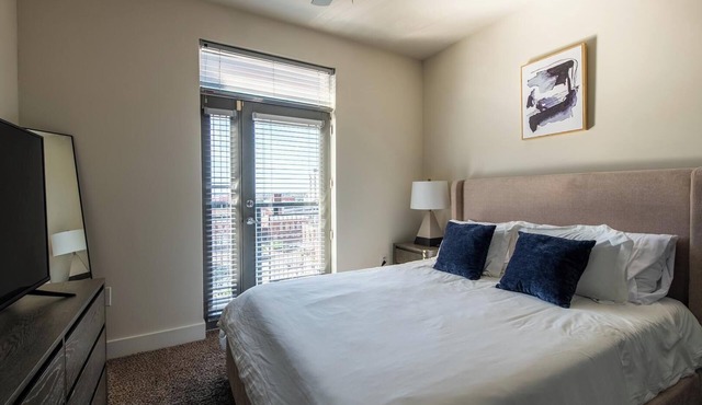Landing | Beautiful 1BD, Courtyard, Clubhouse