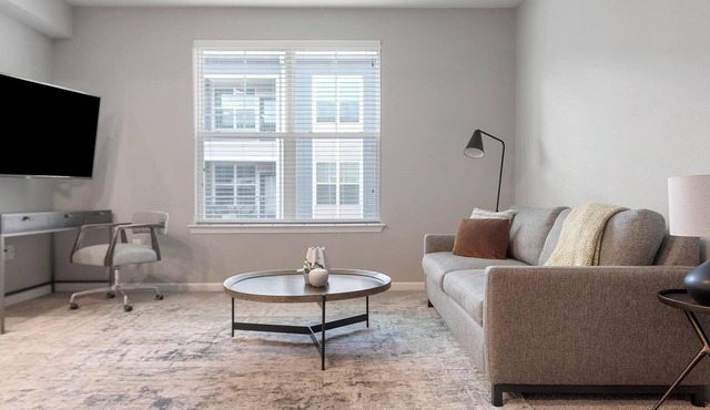 Landing | Modern 1BD, Gym, Courtyard