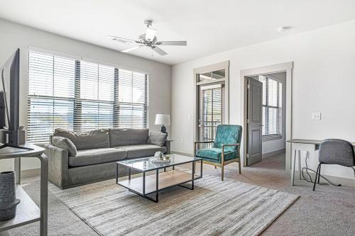 Landing Modern Apartment with Amazing Amenities (ID3573X92)