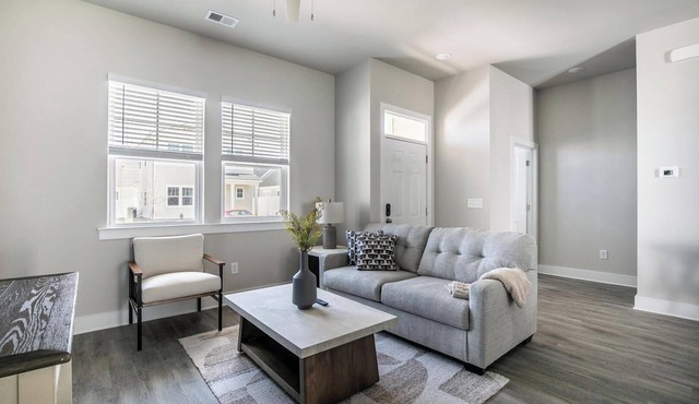 Landing | Stylish 2BD, Gym