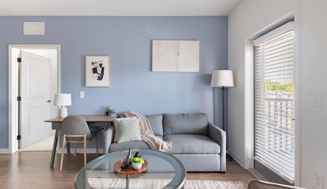 Landing | Stylish 2BD in Westport