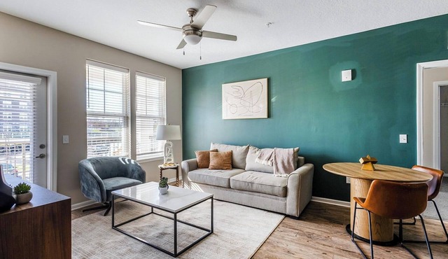 Landing | Stylish 2BD, Pool, Clubhouse