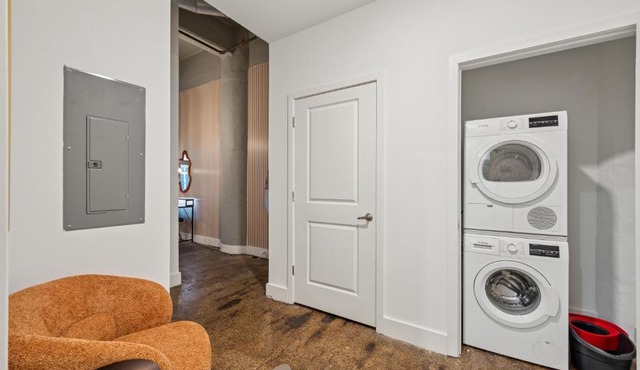 Large Studios, 1BR, Free Parking Gym, Game Room in Philadelphia