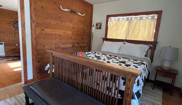 Lasater Ranch Bunkhouse- close to town & wineries! in Walla Walla