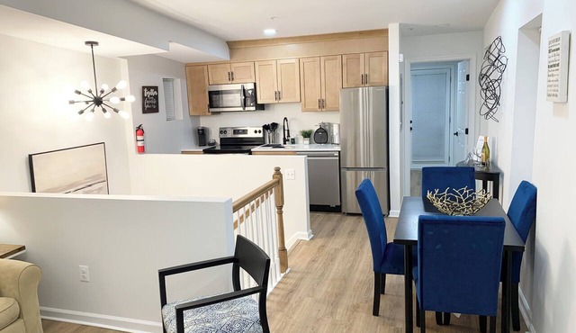 Lavish Luxe 2BD/1BA apartment in Federal Hill