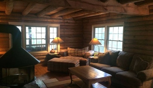 Log Cabin Nolin Lake