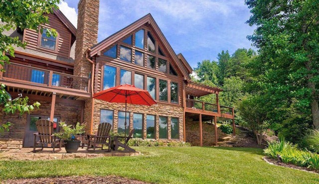 Log Haven Cabin Stay