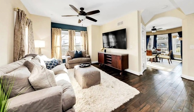 Luxe Modern & Private Home in Heart of Cincinnati!