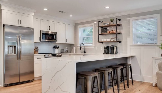 Luxury 3bd/2ba Home in Quiet Cul-de-Sac