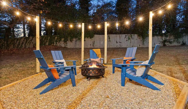 Luxury Marietta Retreat Hot Tub+Fire Pit+Poker