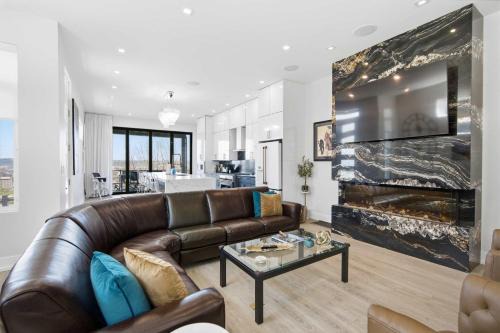 Luxury Mt Adams Retreat Suites