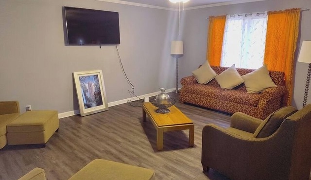 Macon 3BR Duplex | BBQ, Parking and Comfort