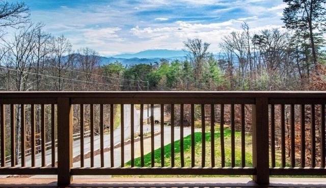 Mama Bear 'Wheelchair Friendly' Retreat