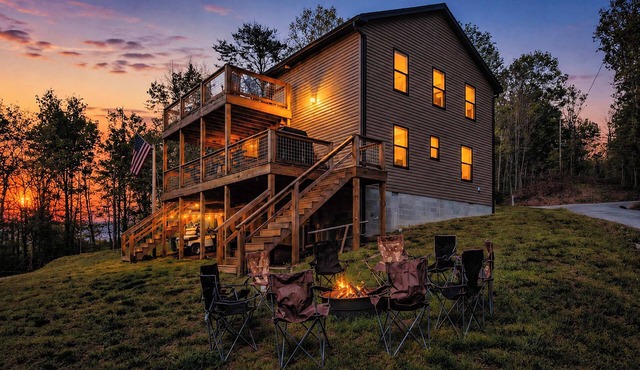 Mammoth Lake House | Pet Friendly Spacious 5BR!