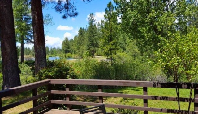Mill Pond View, 3 Bedroom, Sleeps 7 in Graeagle