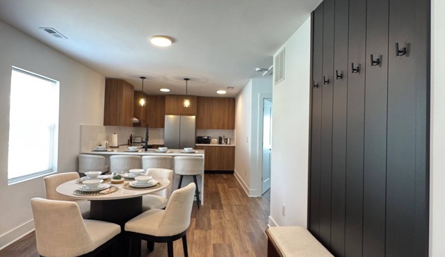 Modern 3-bedroom apartment by The Wittenberg Steemer