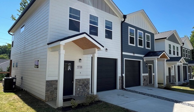 Modern 3BR Townhome Near Downtown Chattanooga