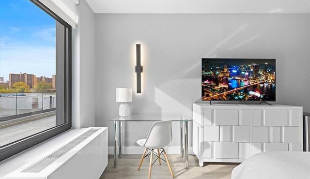 Mott Haven Studio Q BR | Linens/Towels | near NYC in Bronx