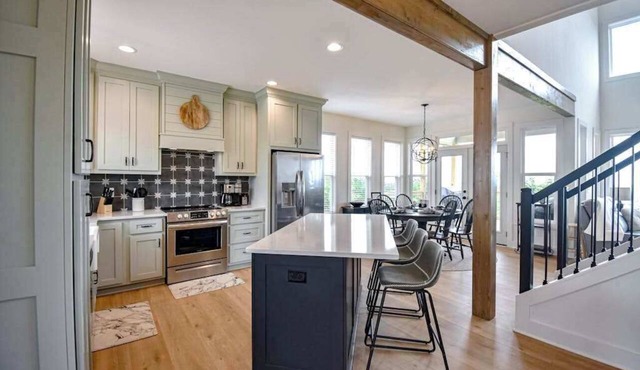 Mountain Ridge Retreat