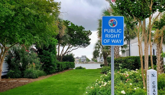 Mr Frog's Figs & Ferns Beach Cottage - Swim & Kayak Launch w/5 min Walk to Beach