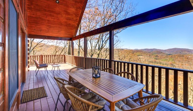 Mtn-View Blue Ridge Cabin on Over 2 Acres!