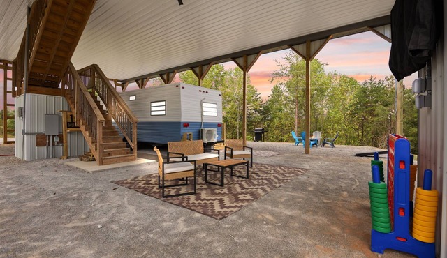 NEW listing!~Lady May~<4 miles lake/golf DHL state park. Glamping on Dale Hollow