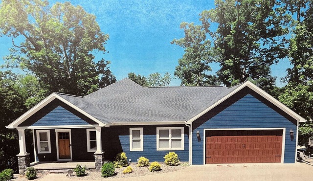 New Listing, Waterfront Lake House with Private Dock, Paddleboards