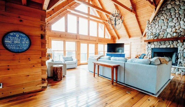 Newly Listed & Renovated 5 Bedroom Cabin, Cove-front living with private dock!