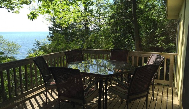 Newly-Renovated Beach Front Escape in Goderich