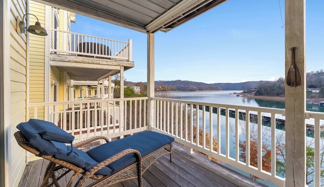 Norris Lake Views, Sleeps 14・Boat Slip・Pool Access