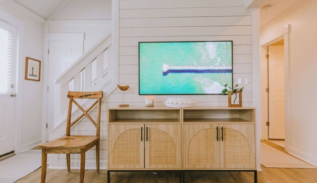 ★Ocean View l 4 King Beds l Fully Remodeled Coastal Retreat w/Modern Comfort★