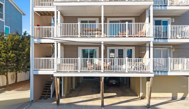 Oceanview Condo Pool Walk to CB Pier Villa