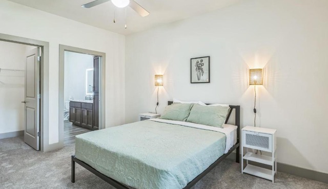 Overlook 4001 I Stunning 2Bd Apartment